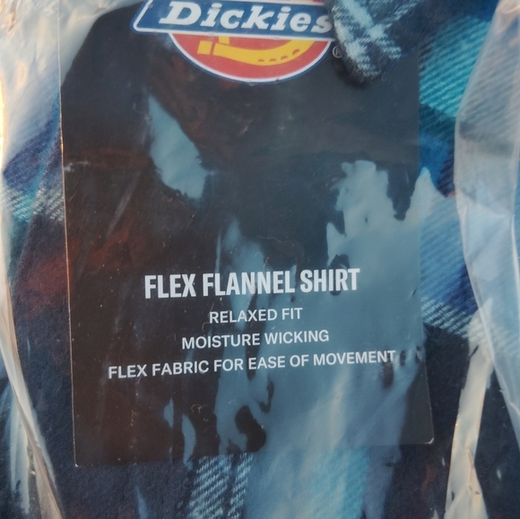 Brand New Men's Dickies Flex Flannel Blue Plaid Shirt Size Small - Picture 3 of 5